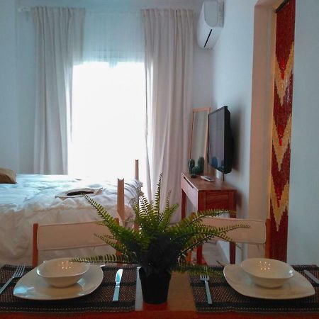 White Tundra Studio Athens Ngoại thất bức ảnh
