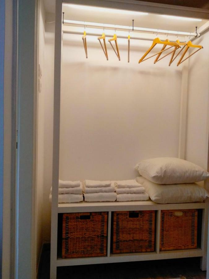 White Tundra Studio Athens Ngoại thất bức ảnh