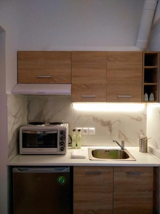 White Tundra Studio Athens Ngoại thất bức ảnh